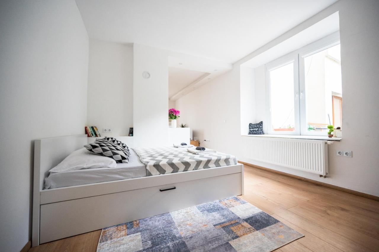 Modern Studio Apartment In The Old Town SJJ Exterior photo