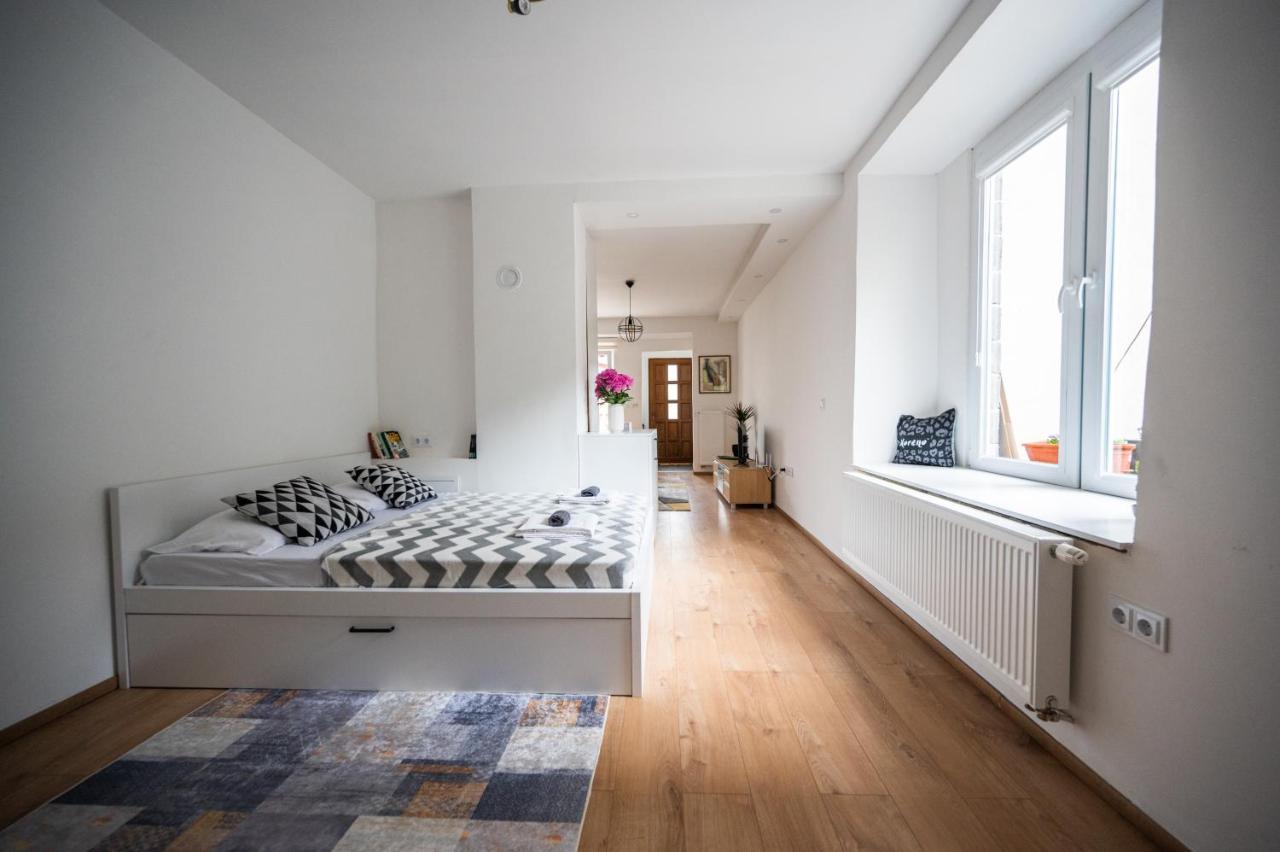 Modern Studio Apartment In The Old Town SJJ Exterior photo
